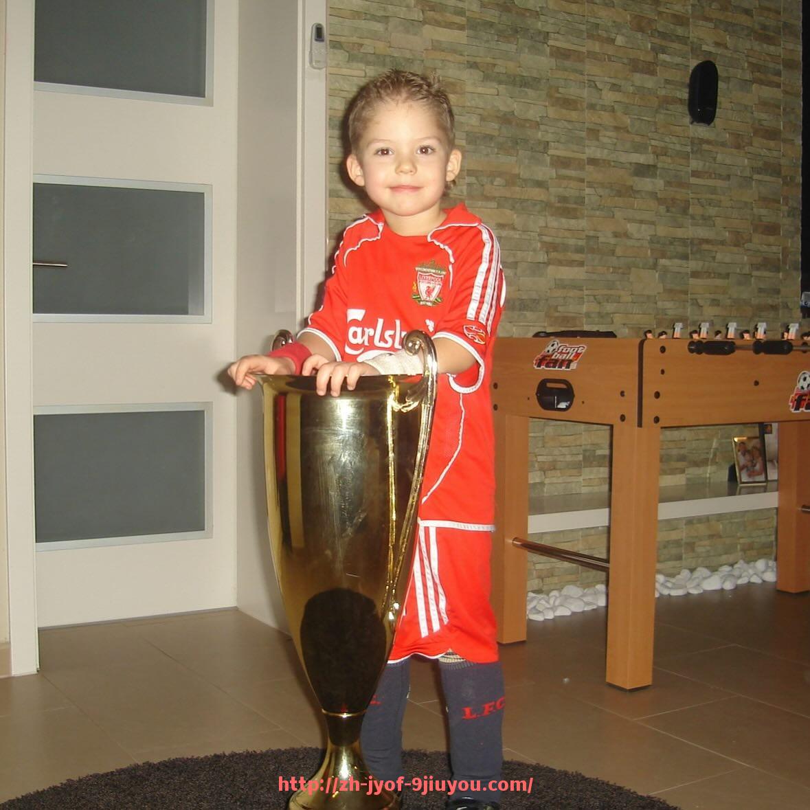 jiuyou九游娱乐-法甲联赛十大高光时刻盘点及球迷反馈分析